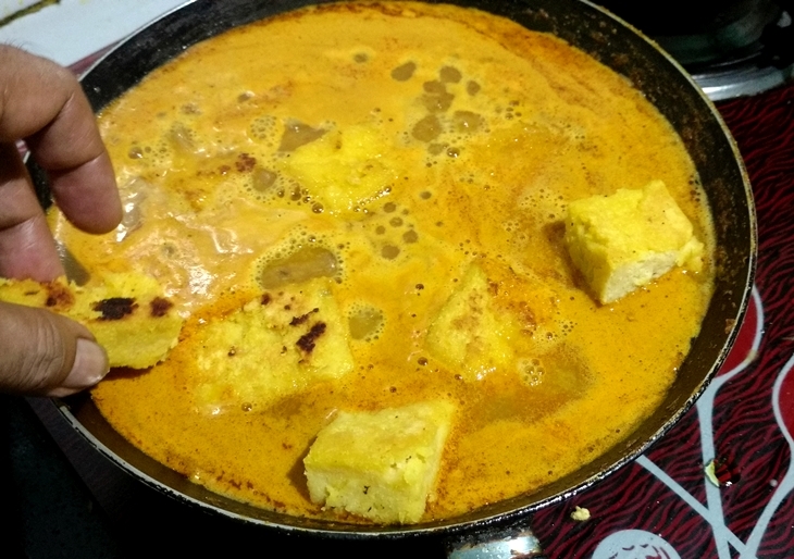 How to make delicious dhokar dalna