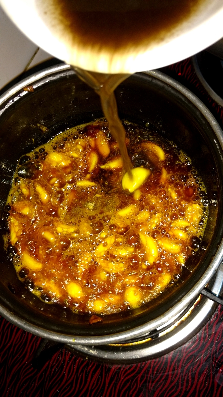 how to make spicy garlic pickle