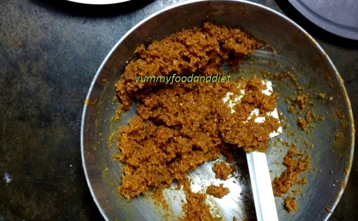How to make traditional gurer narkel naru
