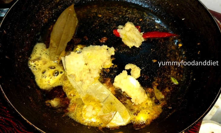 How to make spicy Golda chingrir kalia